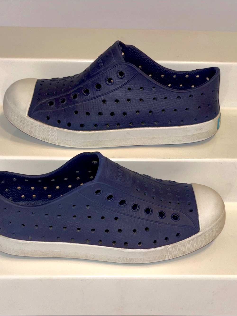 Native Shoes Jefferson Kids Navy Blue White Slip On Waterproof Sneakers Size 1